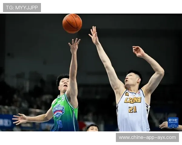 广厦男篮胡金秋内线表现亮眼，带领球队战胜北京
