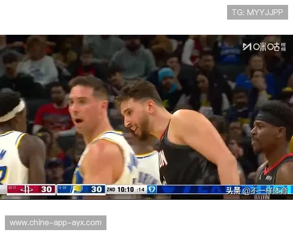 申京篮下强攻完成2+1，单场39分统治火箭步行者之战