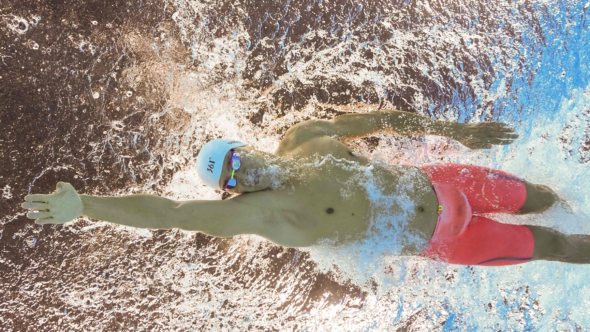 世界登山青年导师营学员毕业典礼在山区举行,登山博士